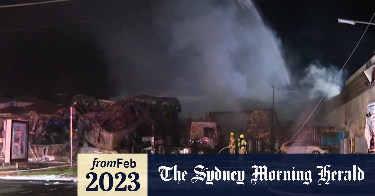 Video Petrol station explodes after tanker sparks fire